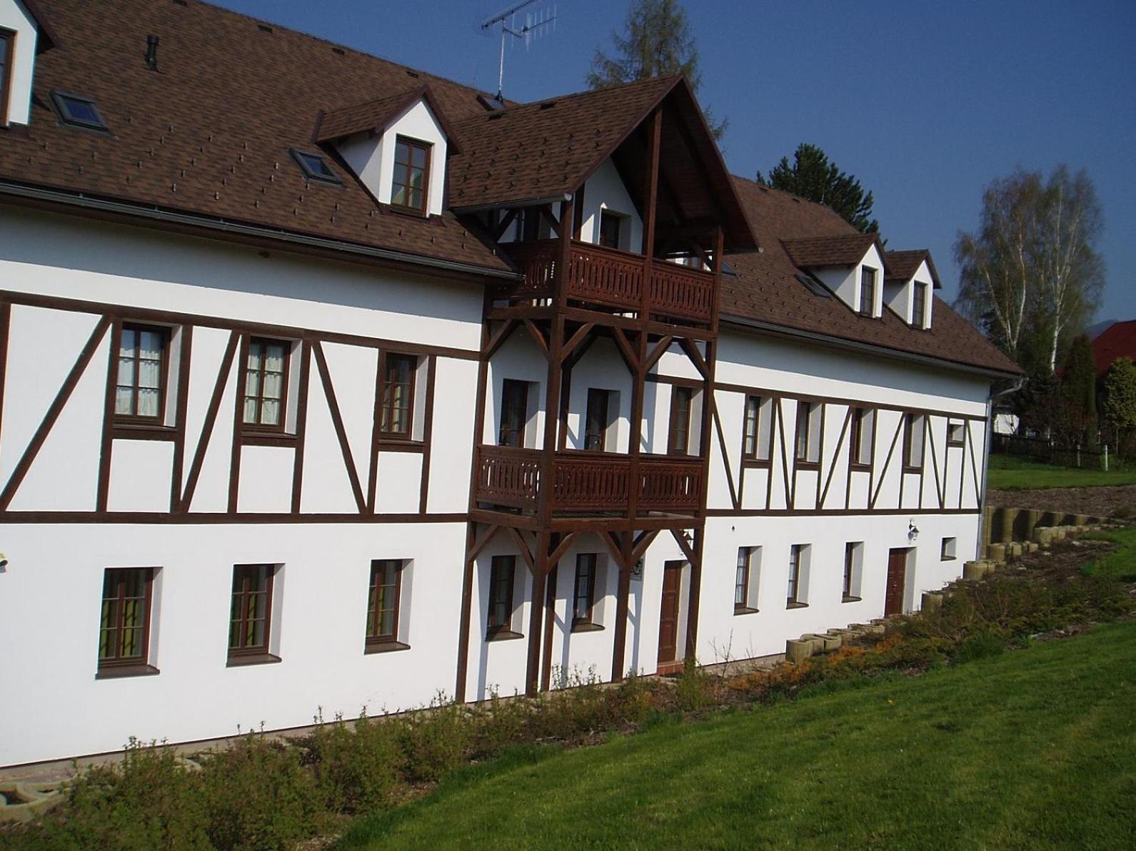 Restaurace A Penzion Ceska Hospoda Heřmanice Dış mekan fotoğraf