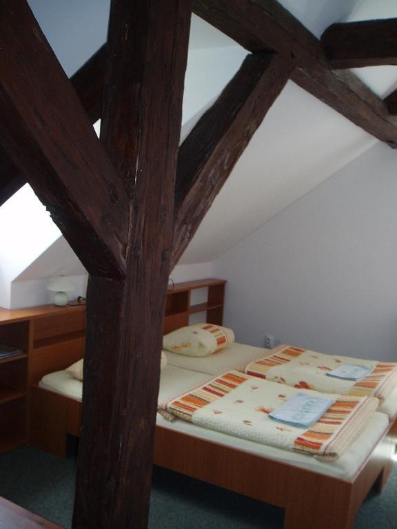 Restaurace A Penzion Ceska Hospoda Heřmanice Oda fotoğraf